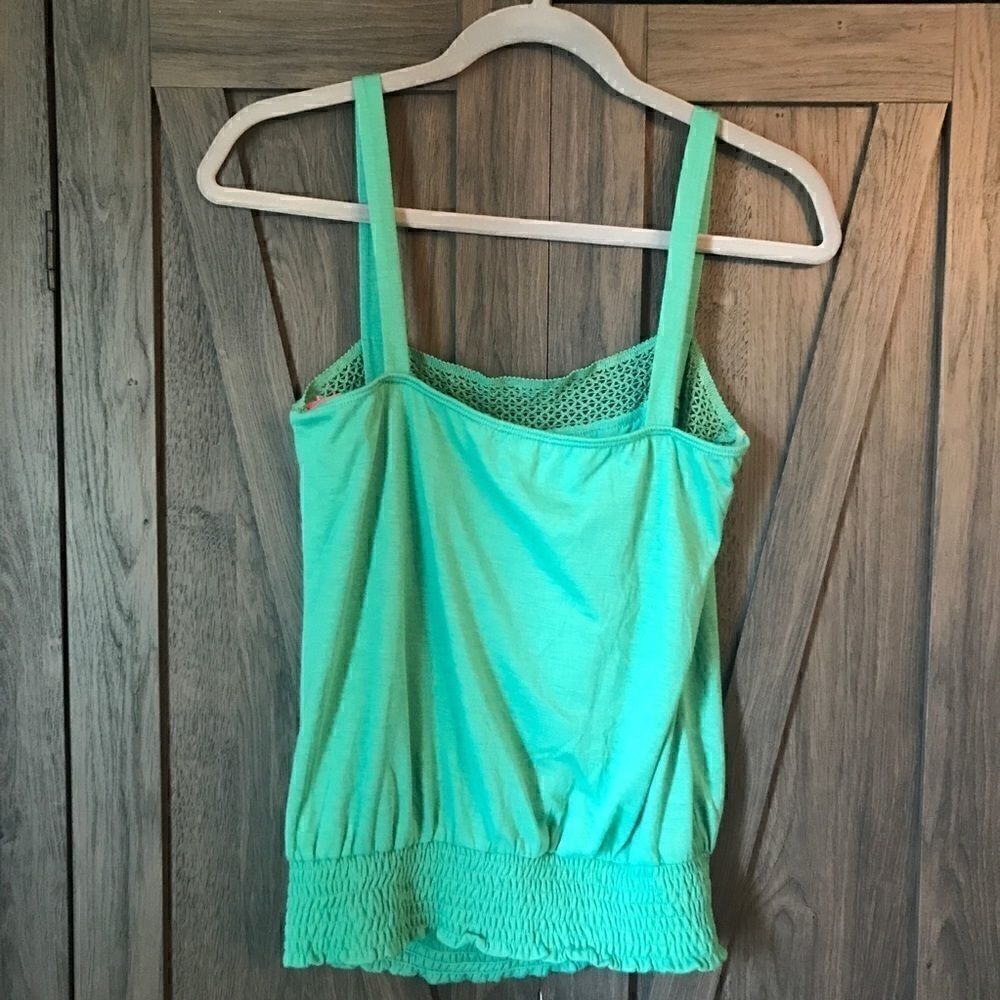 NWT Ruffle Tank    - Picture 3 of 6